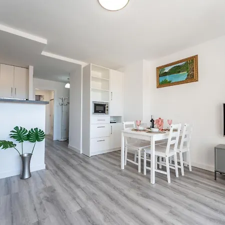 Apartment Malagasuite Myramar Oasis *