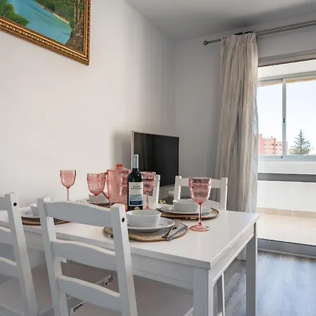 Apartment Malagasuite Myramar Oasis