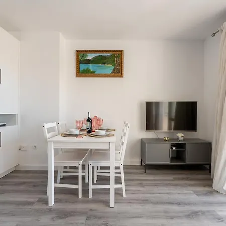 Apartment Malagasuite Myramar Oasis *